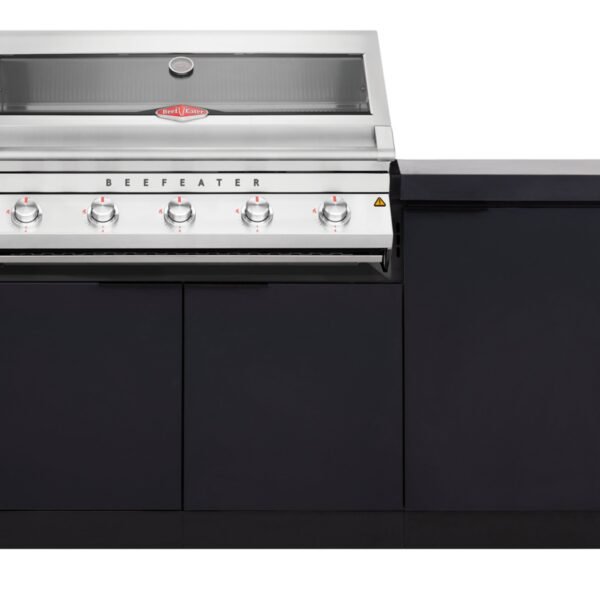 Cabinex Classic Outdoor Kitchen Paired with Beefeater 7000 5 Burner